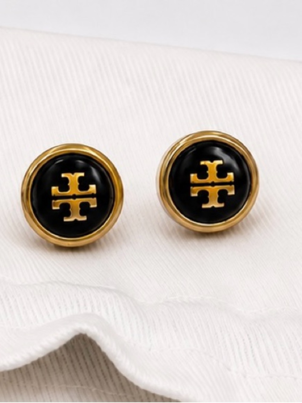 Tory Burch Black Enamel Double T Logo Circle Stud Earrings Gold Tone Classic